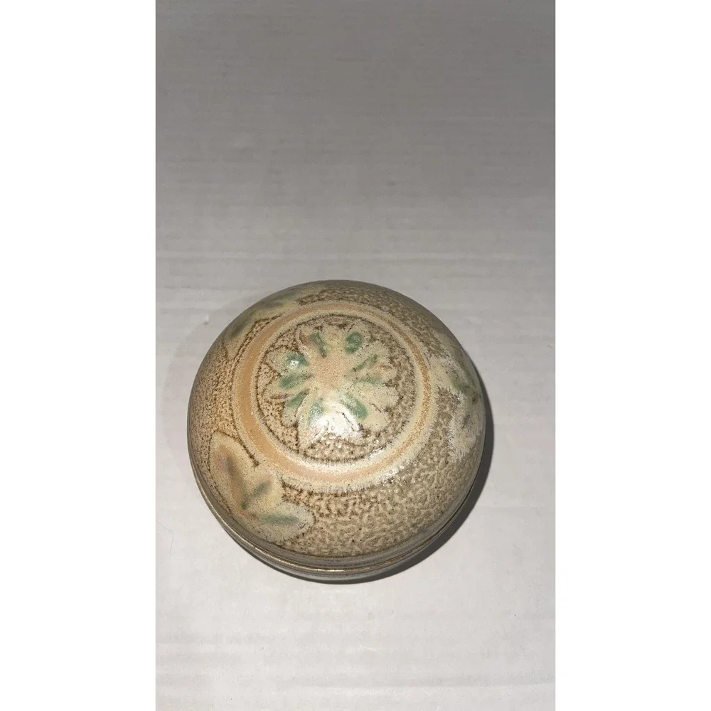 T Plasket Pottery Round Jar W/Lid